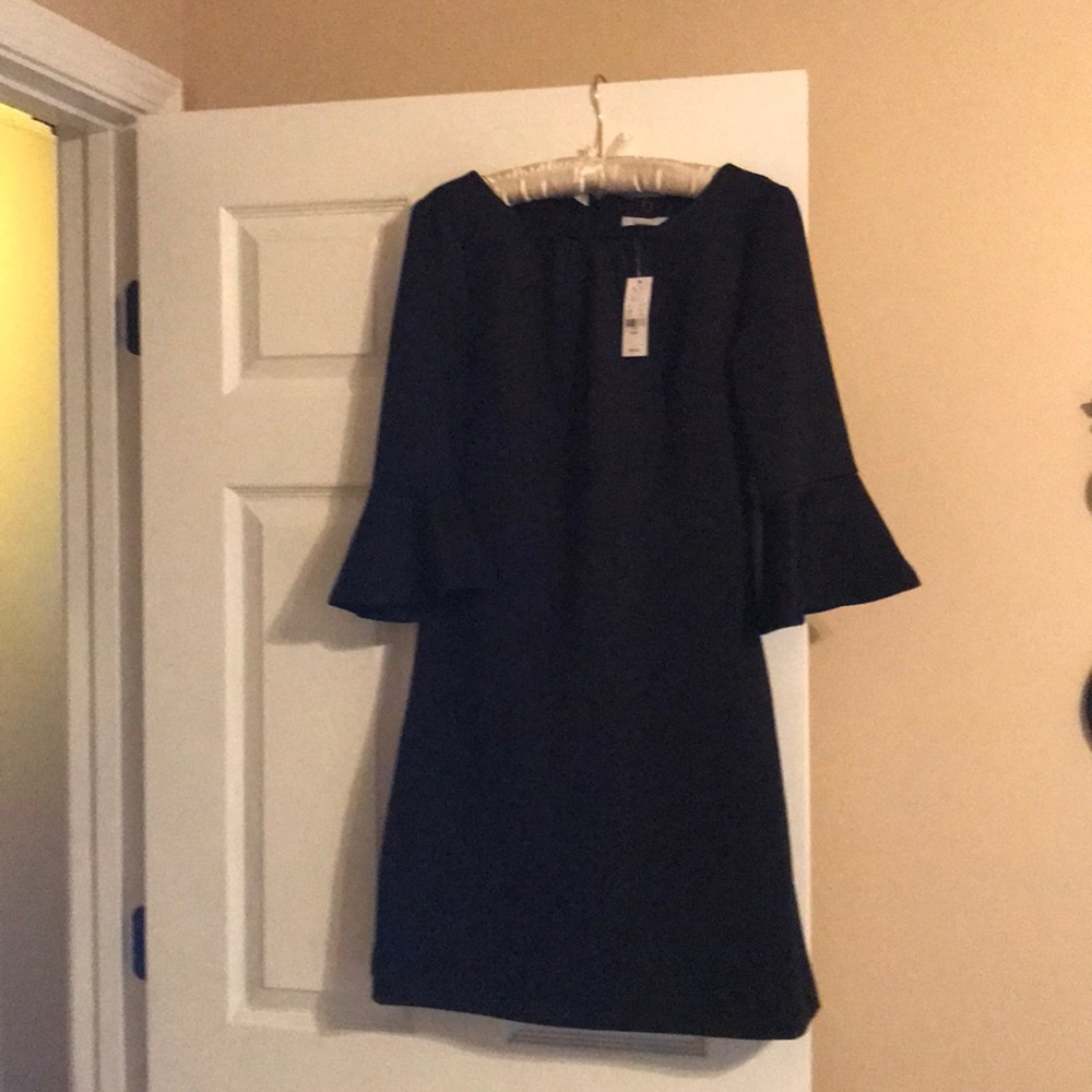 NWT Women’s Small Bell Sleeve Black Dress 💥